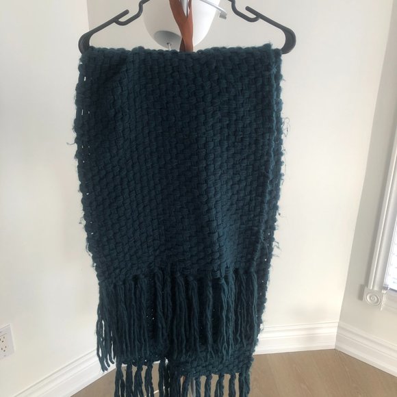 Zara Blanket Scarf - Picture 2 of 4